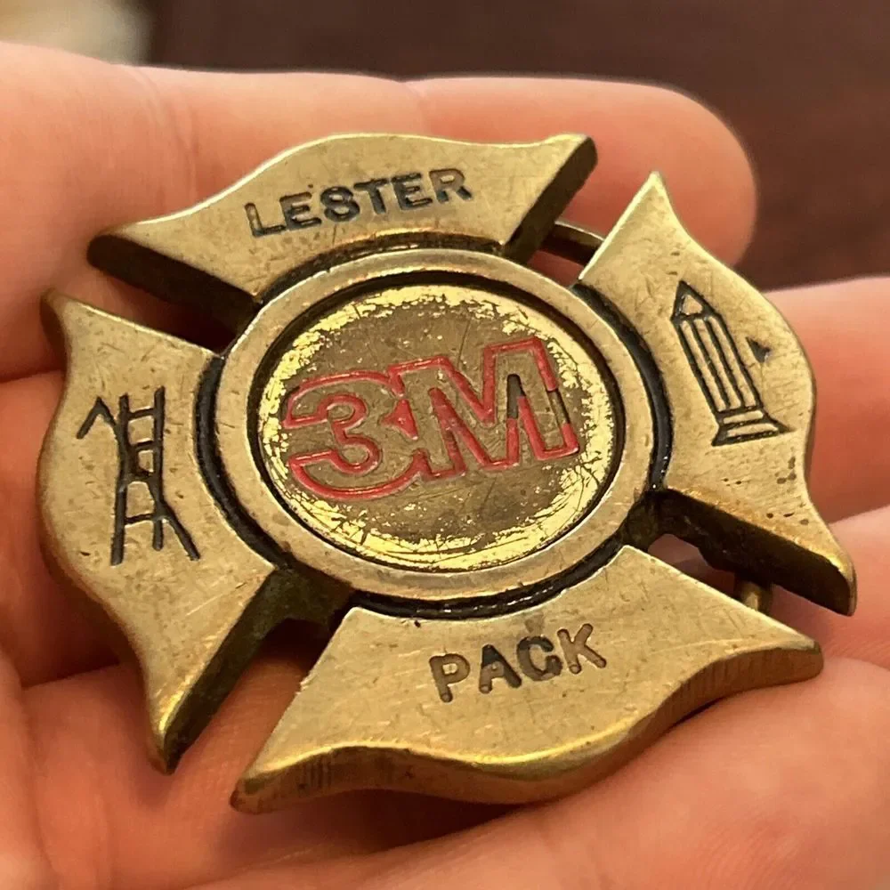 3M Belt‎ Buckle Badge Solid Brass Lester Pack made In Taiwan ROC E1